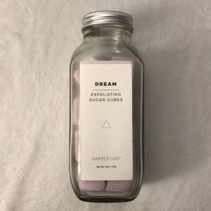 Exfoliating sugar cubes // D R E A M